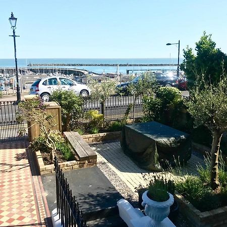 Marina Retreat - Stunning 4 Bedroom, 3 Bathroom House With Harbour Views! Рамсггейт Экстерьер фото